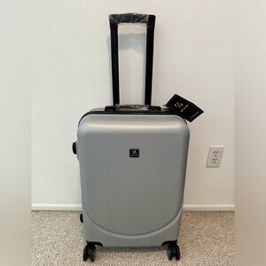 New 2 piece gray carry on luggage set